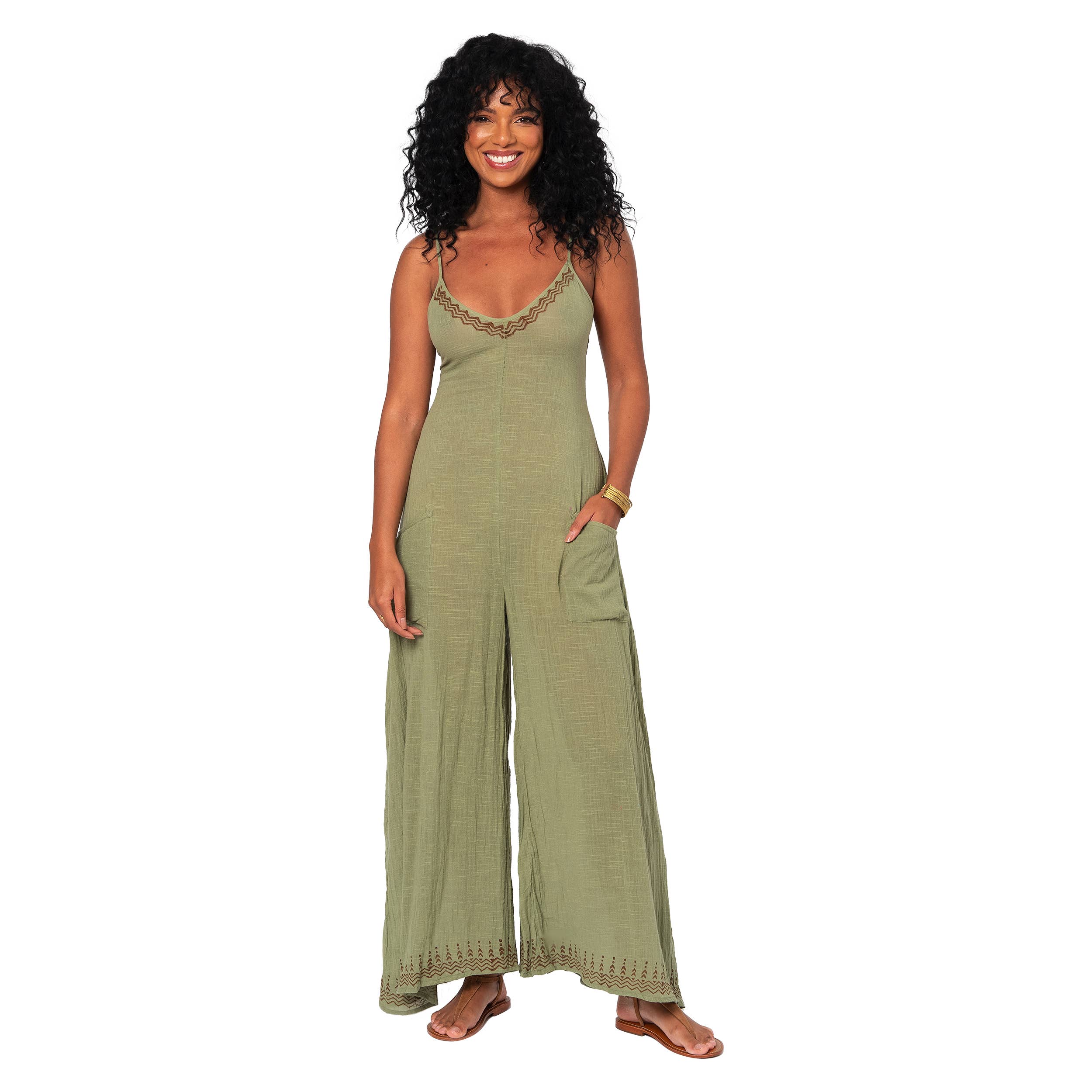 Ärmelloser sommerlicher Jumpsuit mit langen Beinen