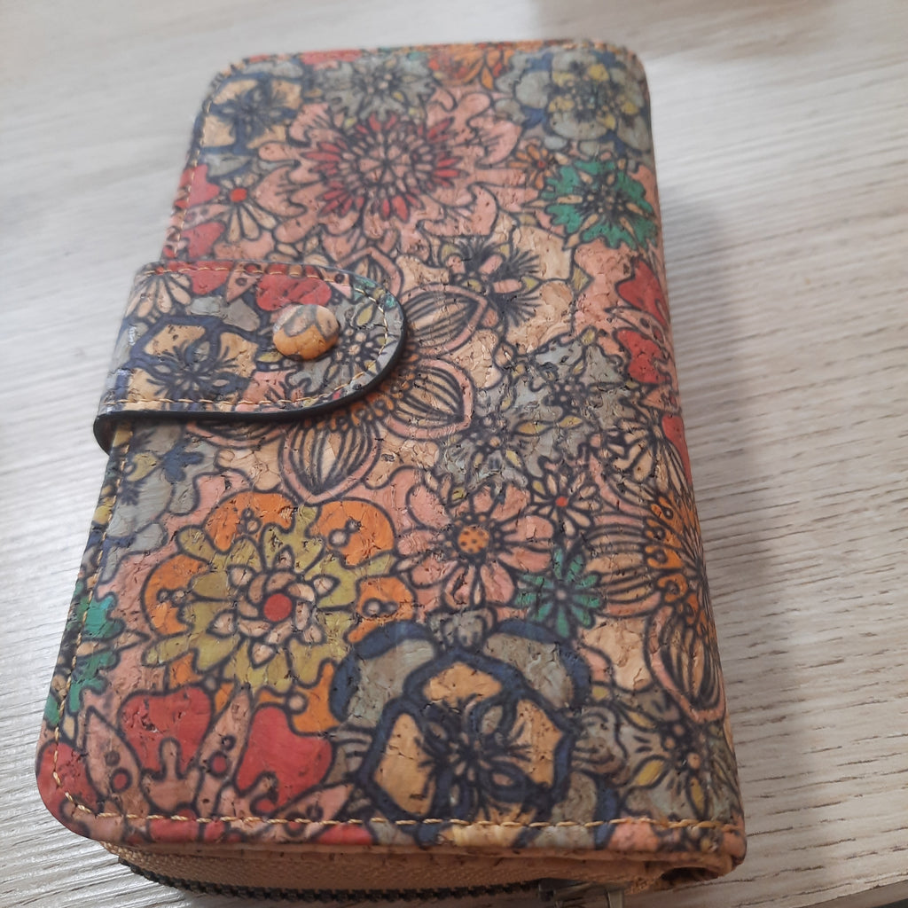 Geldbörse aus Kork mit Blumendruckmustern