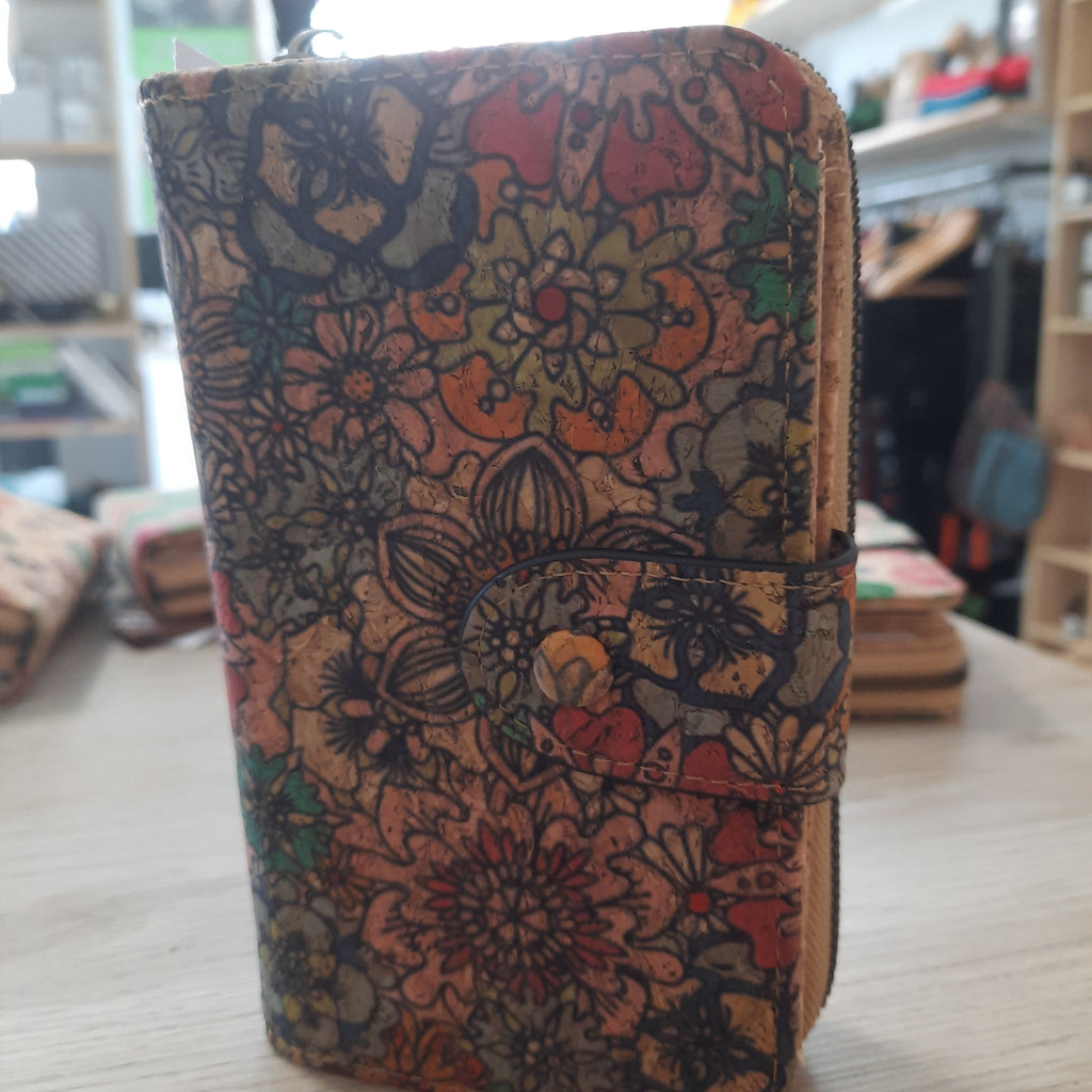 Geldbörse aus Kork mit Blumendruckmustern