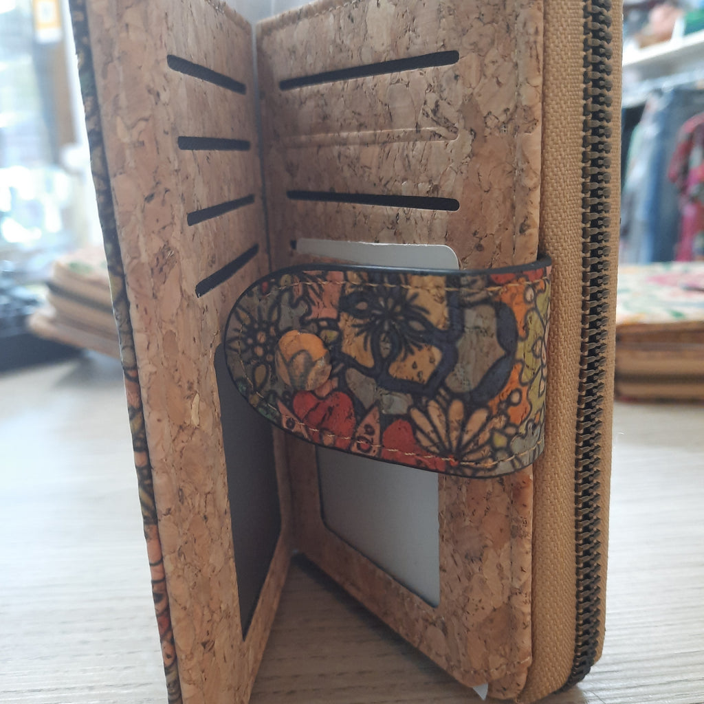 Geldbörse aus Kork mit Blumendruckmustern