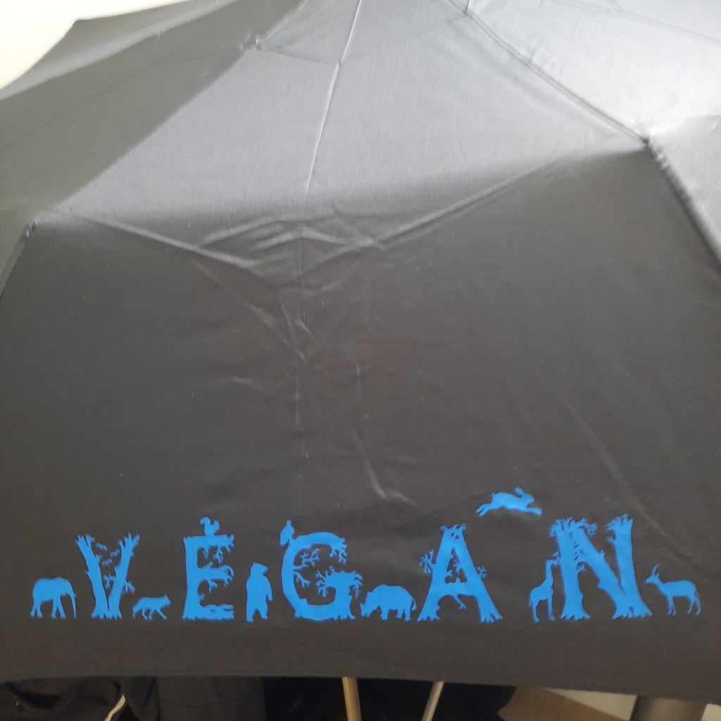 Regenschirm mit Statement