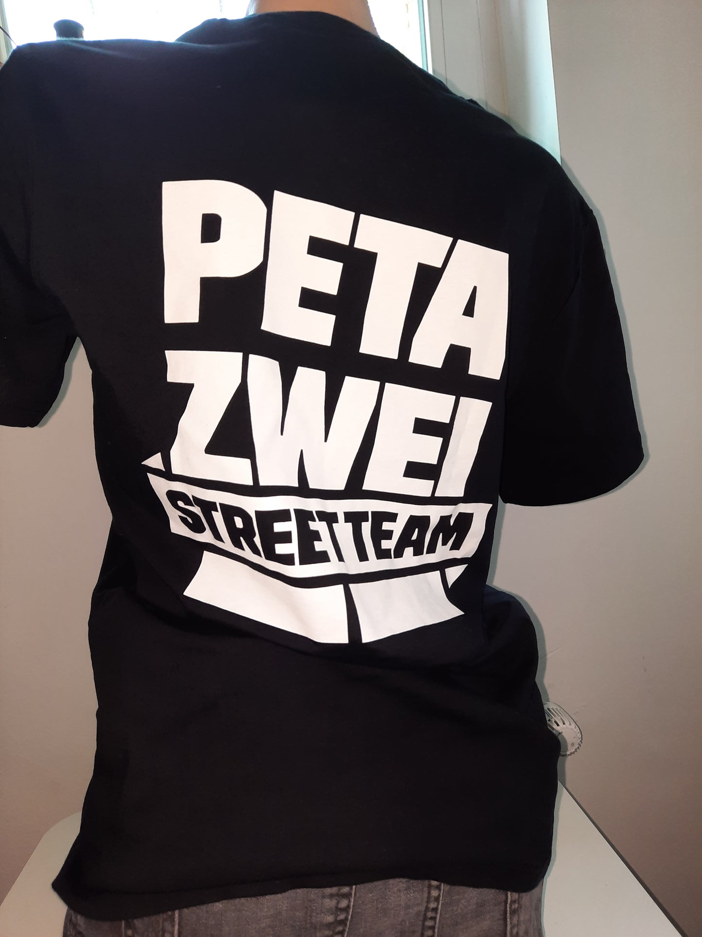 PETA ZWEI Shirt