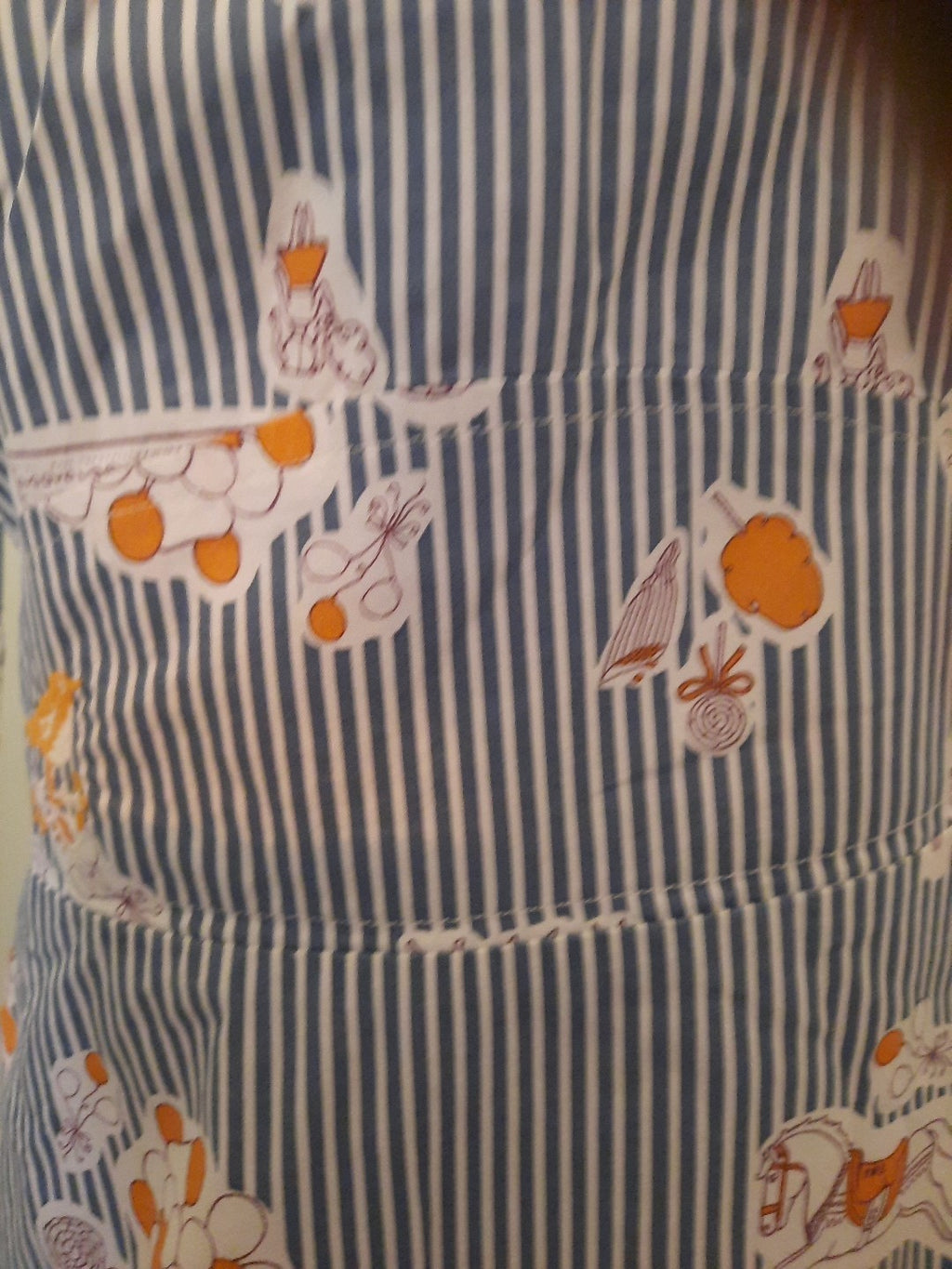 Blutsgeschwister Kleid Karussell Luftballons Pferd 6