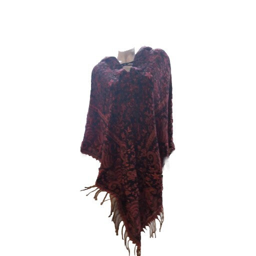 Poncho von Tweedy Clothing Recycling Plastikflaschen Handmade Zipfelmütze 2