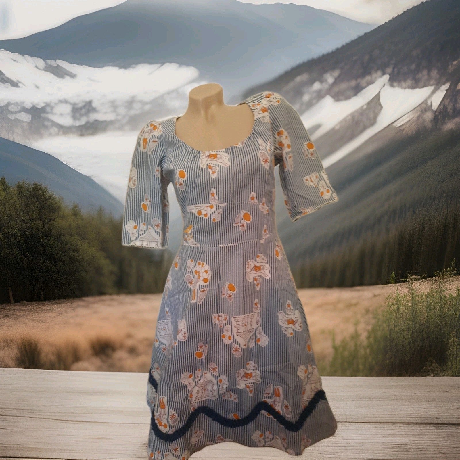 Blutsgeschwister Kleid Karussell Luftballons Pferd 1