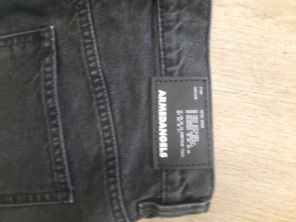 Armedangels DENIM SHORT  aus recycelter Baumwolle Bermuda high waist detoxdenim7