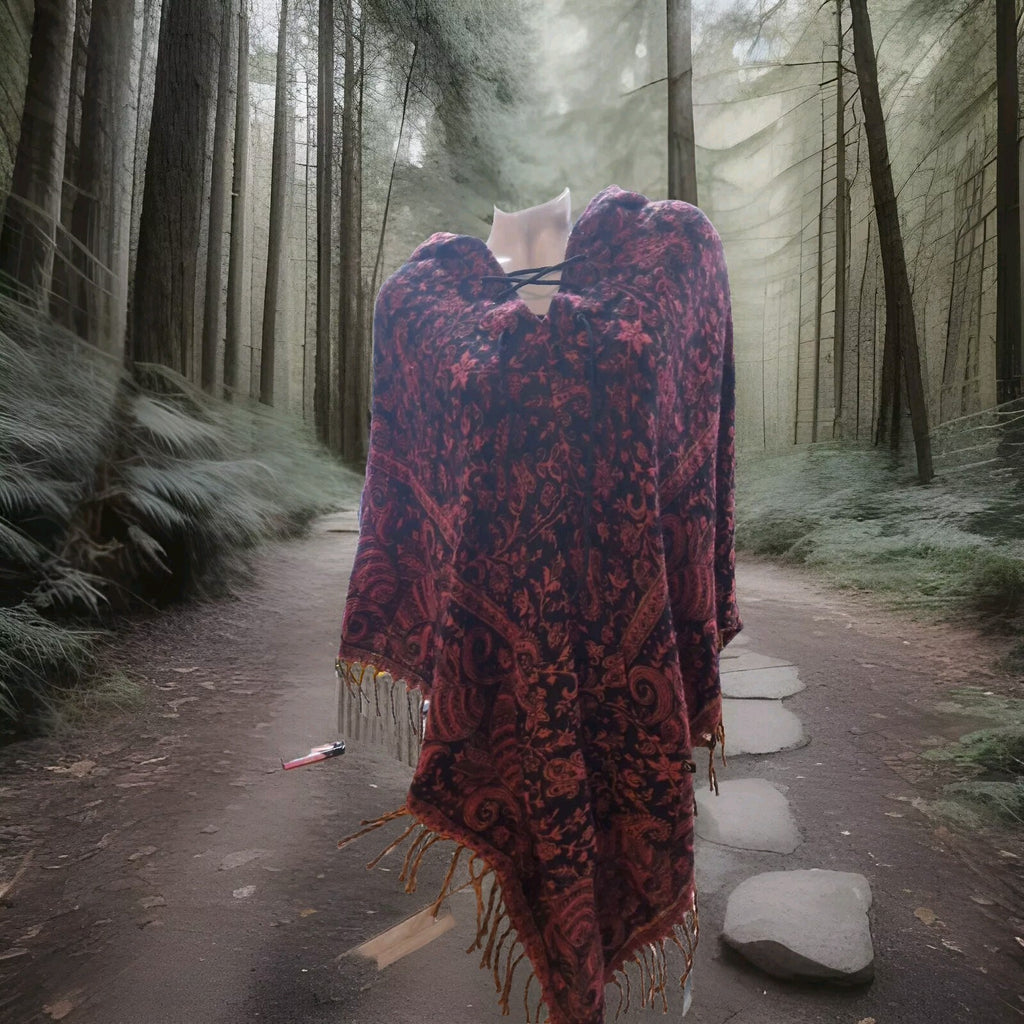 Poncho von Tweedy Clothing Recycling Plastikflaschen Handmade Zipfelmütze 0