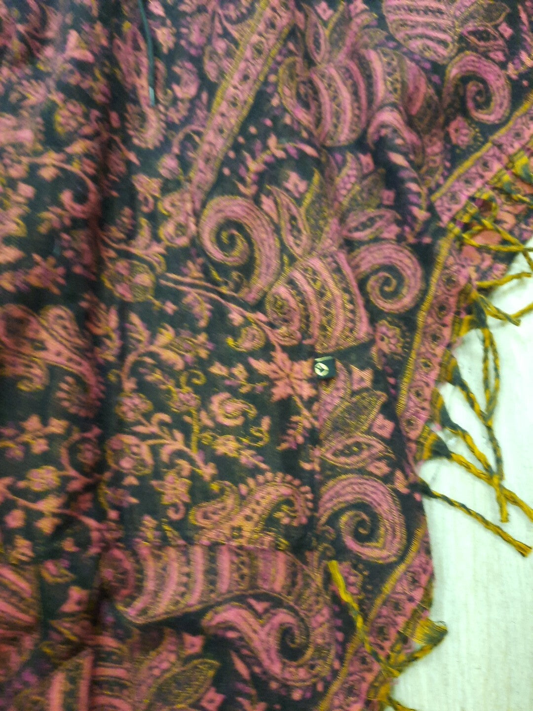 Poncho von Tweedy Clothing Recycling Plastikflaschen Handmade Zipfelmütze 6