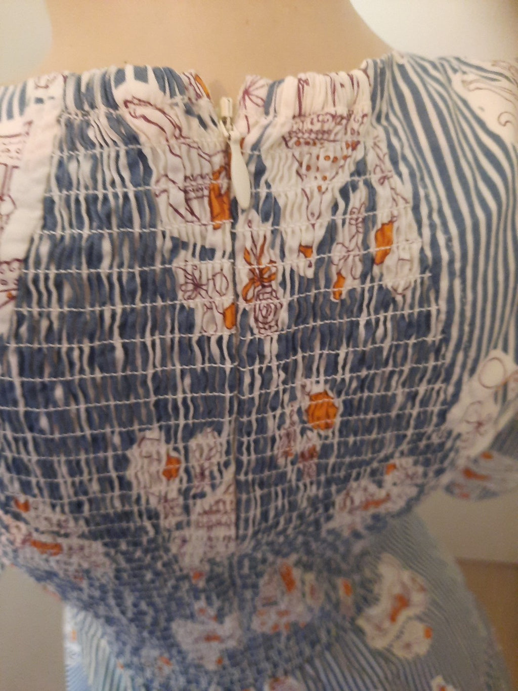 Blutsgeschwister Kleid Karussell Luftballons Pferd 15