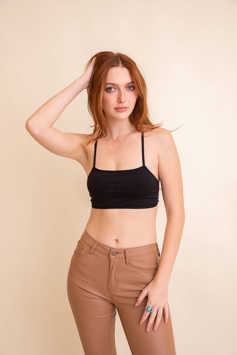 Minimalistisches Bandeau mit gekreuztem Rücken 🌟 Bequem und stylisch