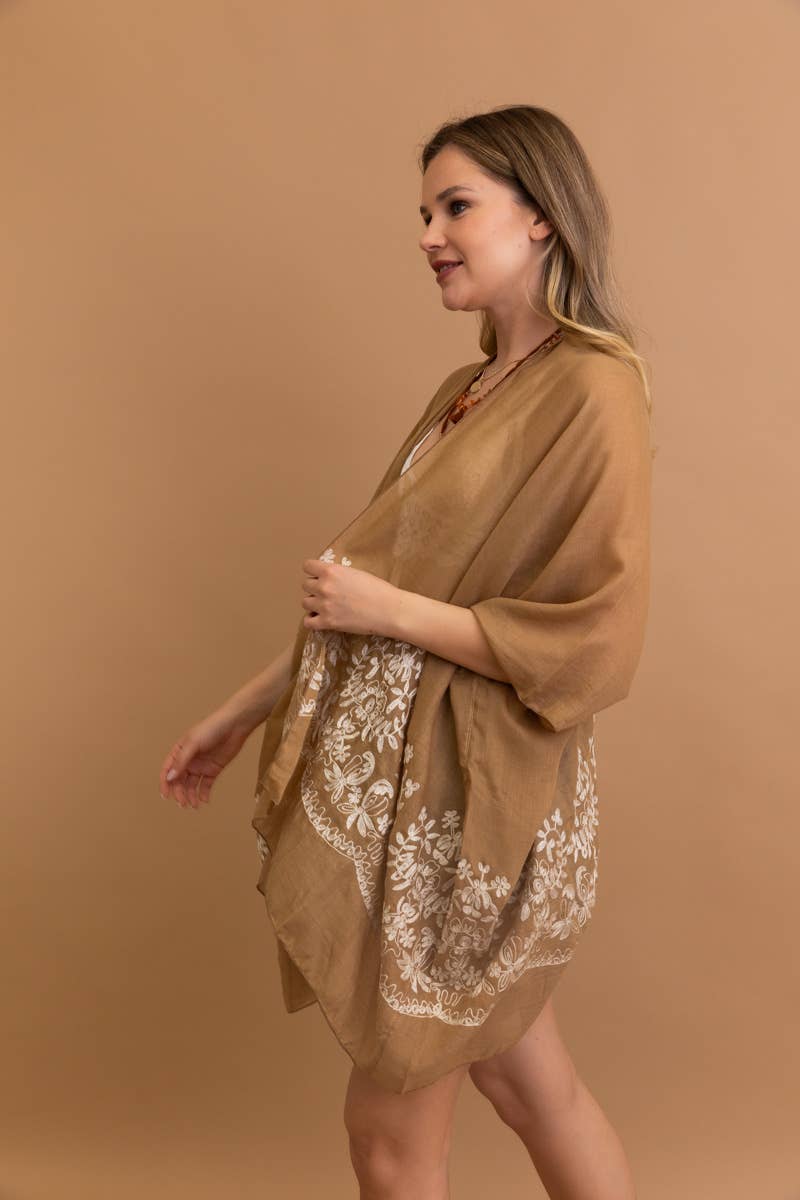 Kimono mit Blumenstickerei im Boho-Chic-Stil | Stitch Detail 🌼