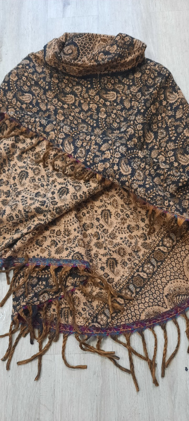 Poncho von Tweedy Clothing Recycling Plastikflaschen Handmade Vegan