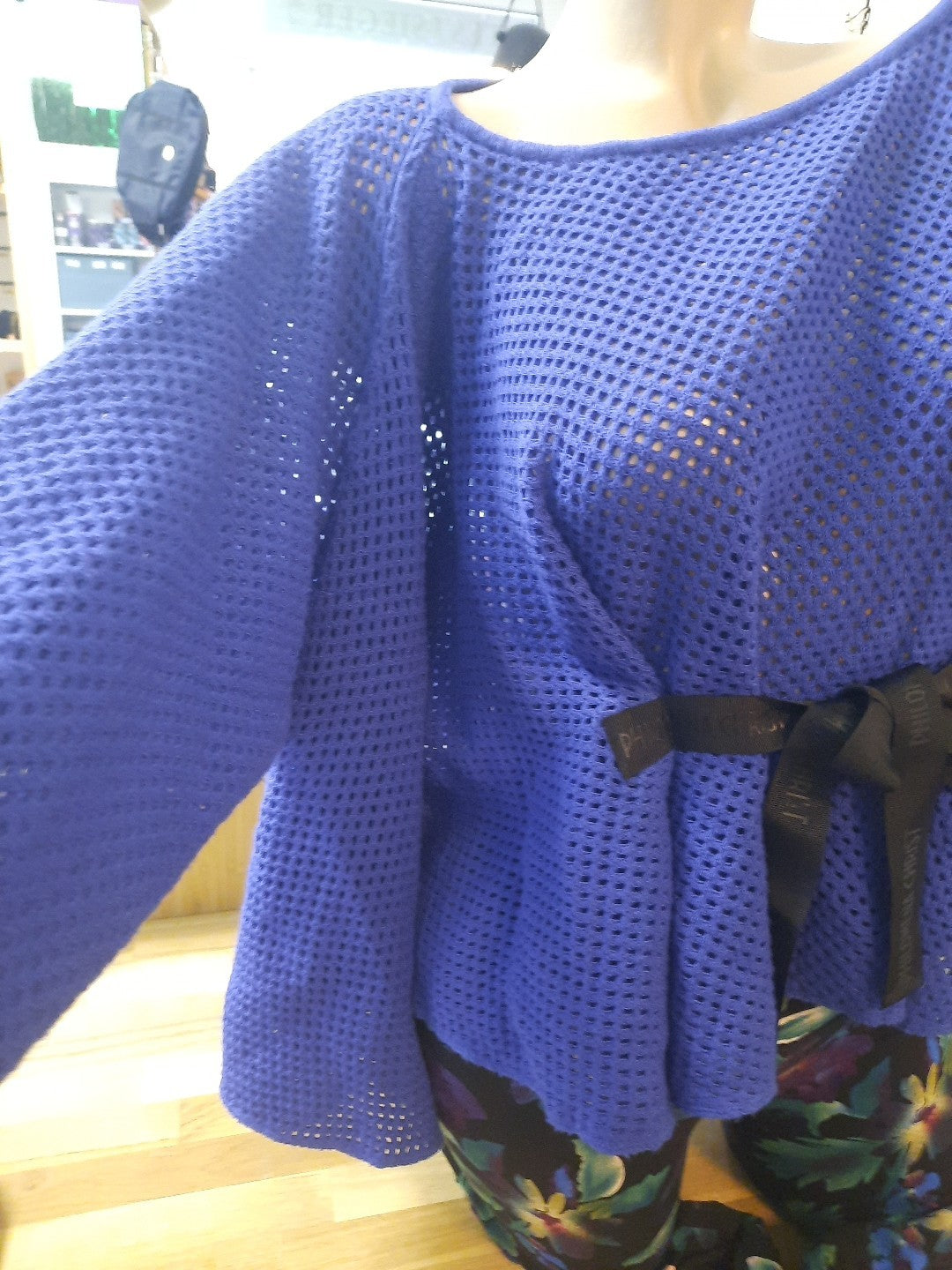 Philomena Christ kurzer Pulli  Verspielt