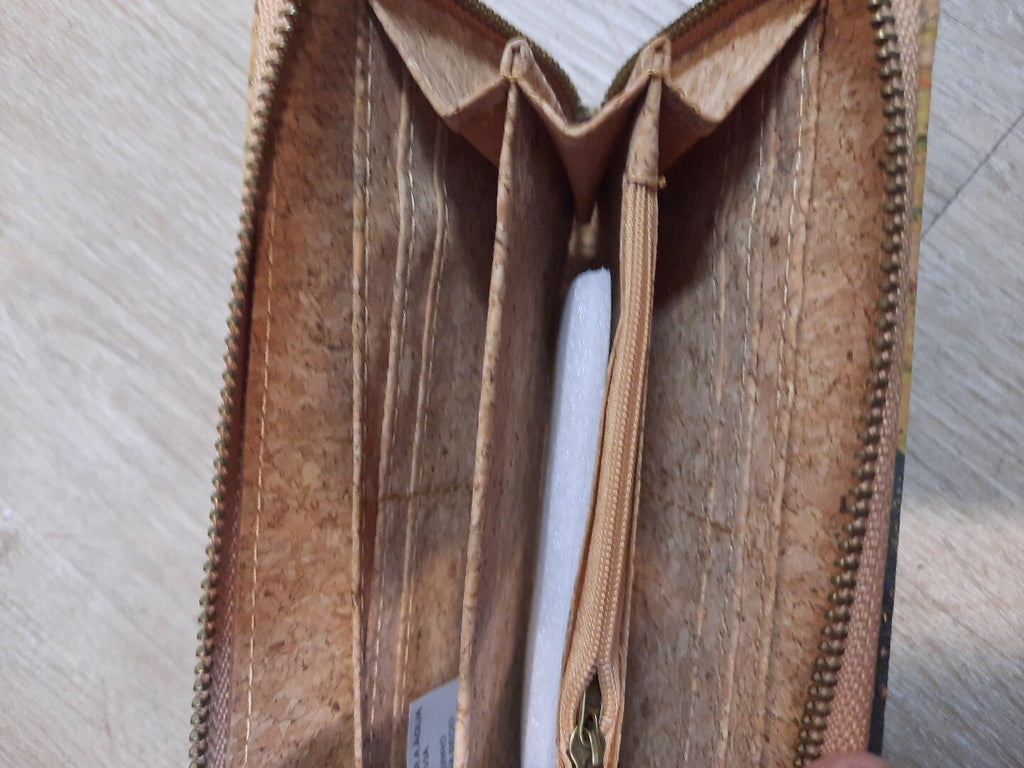 Meninas Bonitas Cork Frida Geldbörse mit Reißverschluss aus Kork