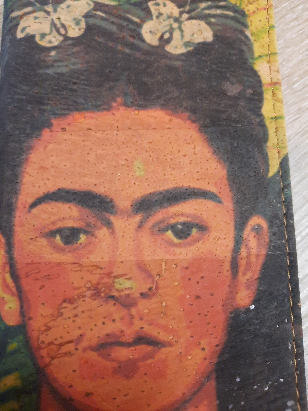 Meninas Bonitas Cork Frida Geldbörse mit Reißverschluss aus Kork