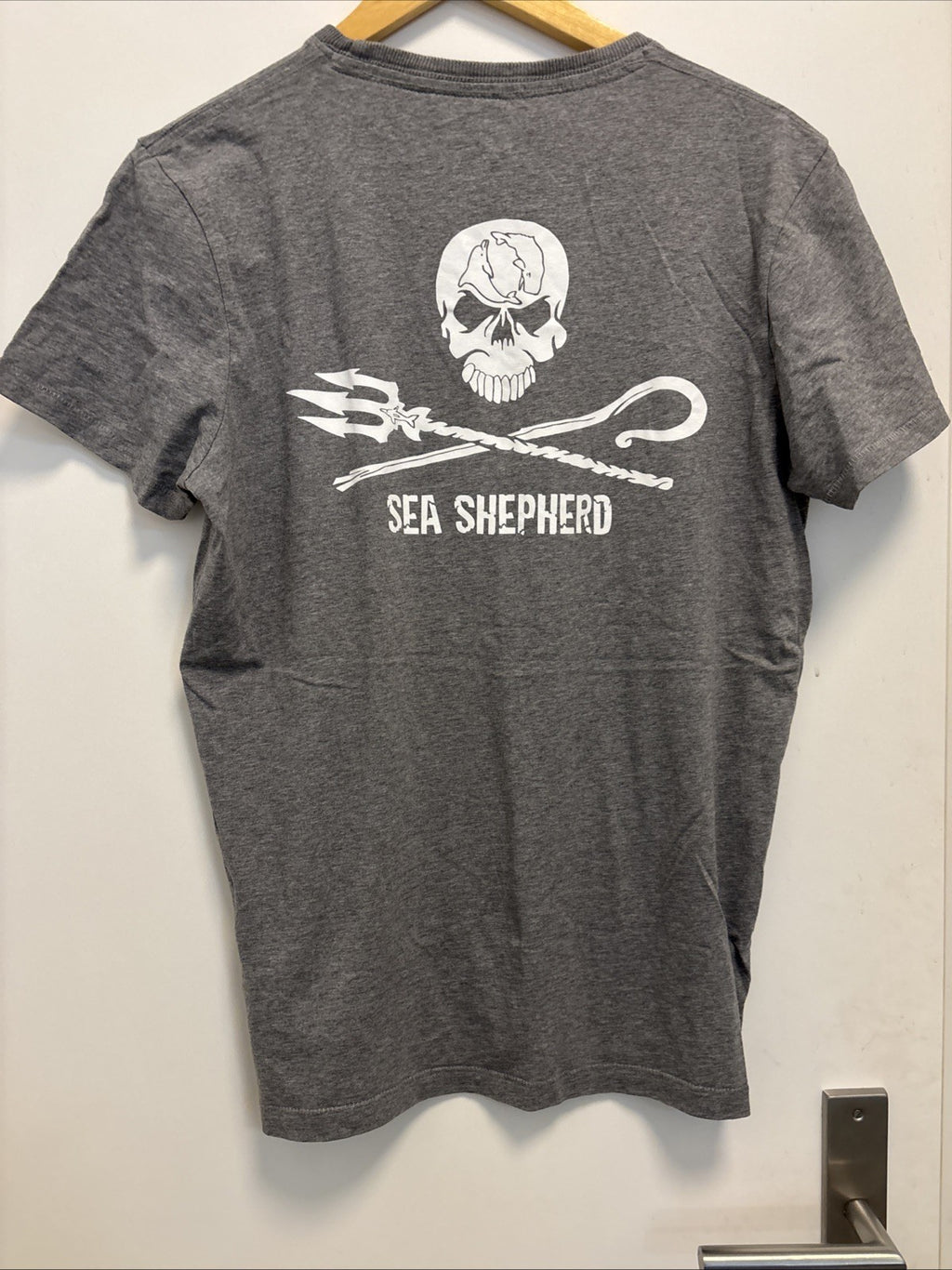 Sea Shepherd  T shirt Druck Hinten Totenkopf